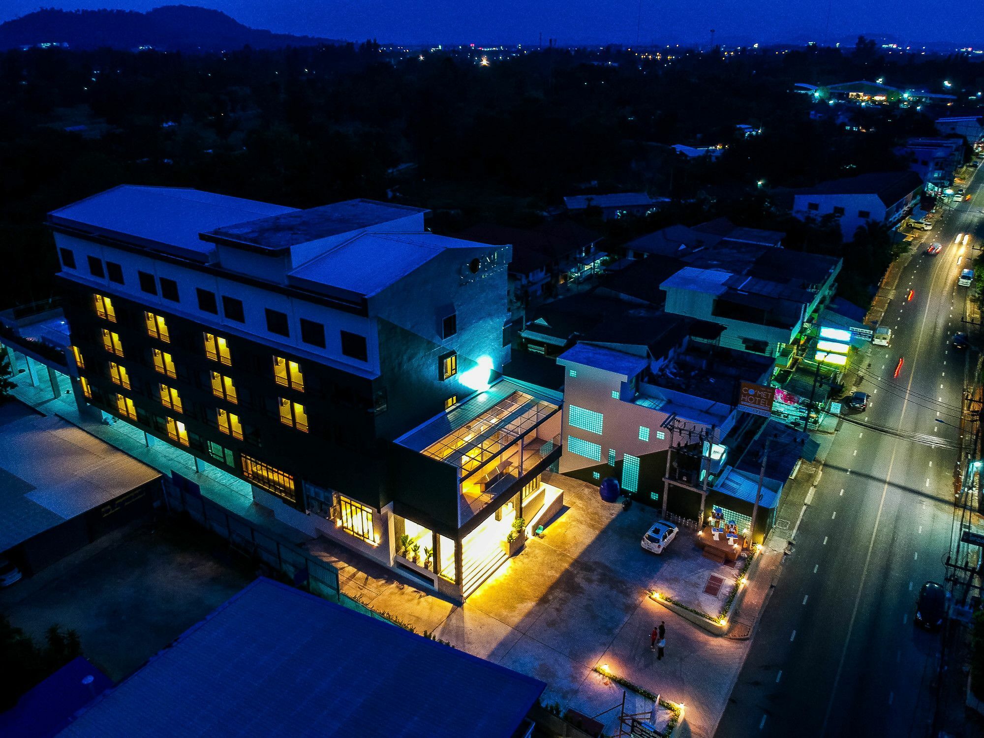 Comet Hotel Surat Thani Extérieur photo